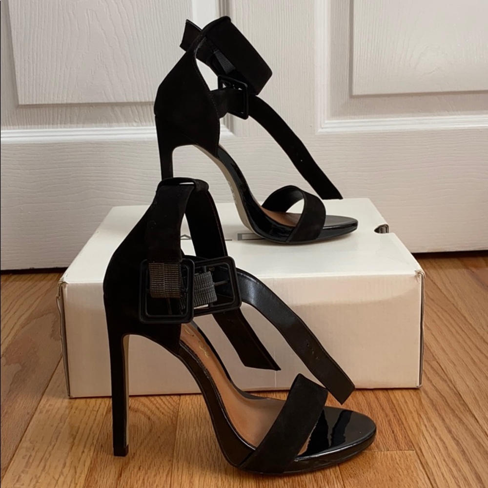 New Aldo suede heeled sandals, size 6